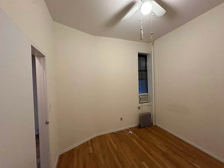 503 E 83rd St #2E — Photo 2