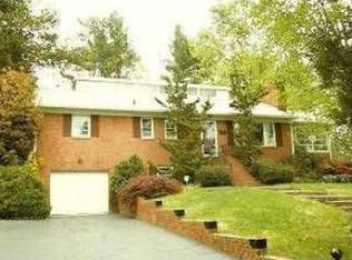 6604 Brawner St, Mc Lean, VA 22101