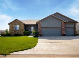 11703 W Wilkinson Ct, Maize, KS 67101