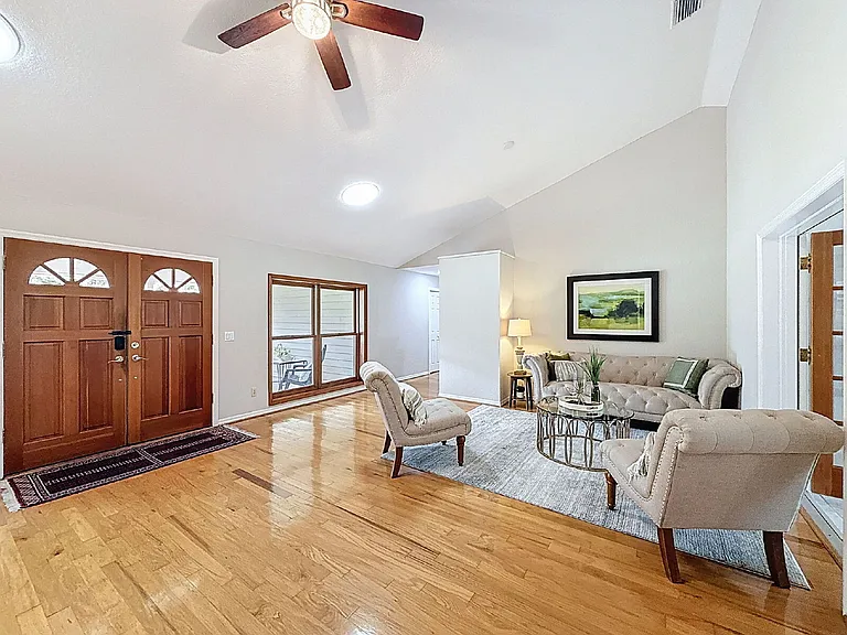 1055 Riverside Ridge Rd — Photo 18