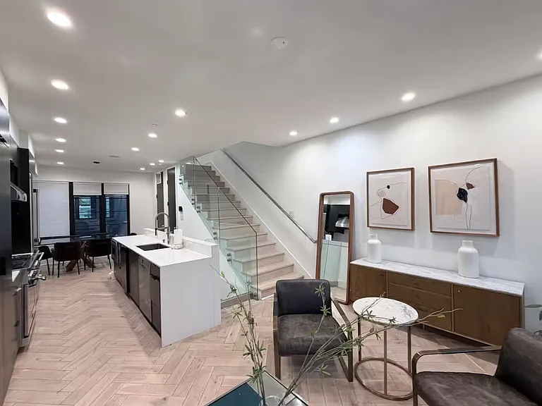 1311 R St NW #1 — Photo 3