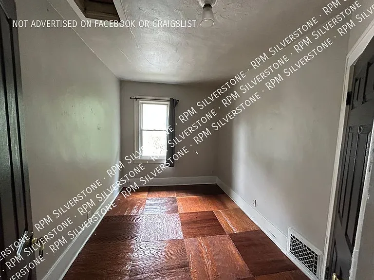 52 W Bernhard Ave — Photo 11