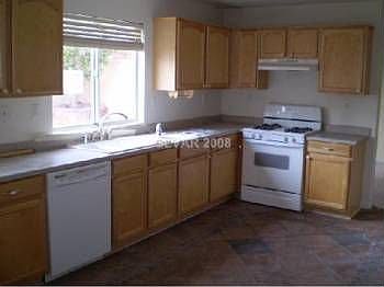 3rd image of 9605 Boylagh Ave