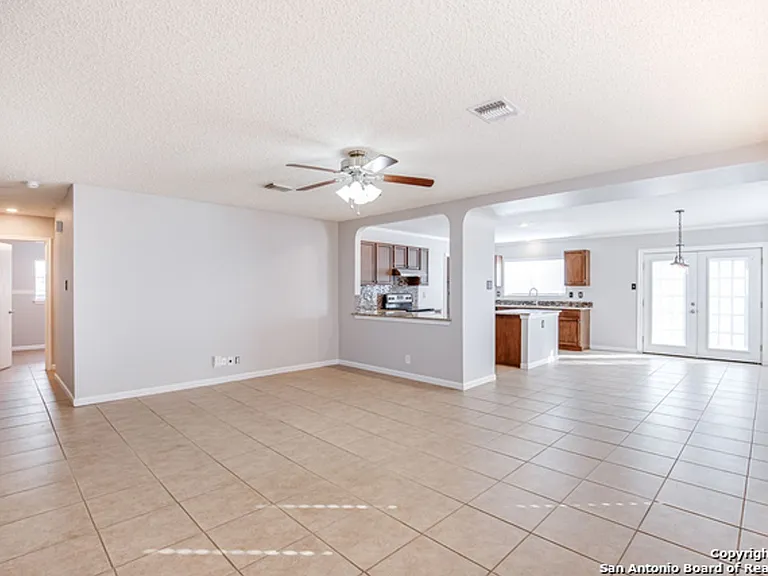 1530 Richland Hills Dr — Photo 2