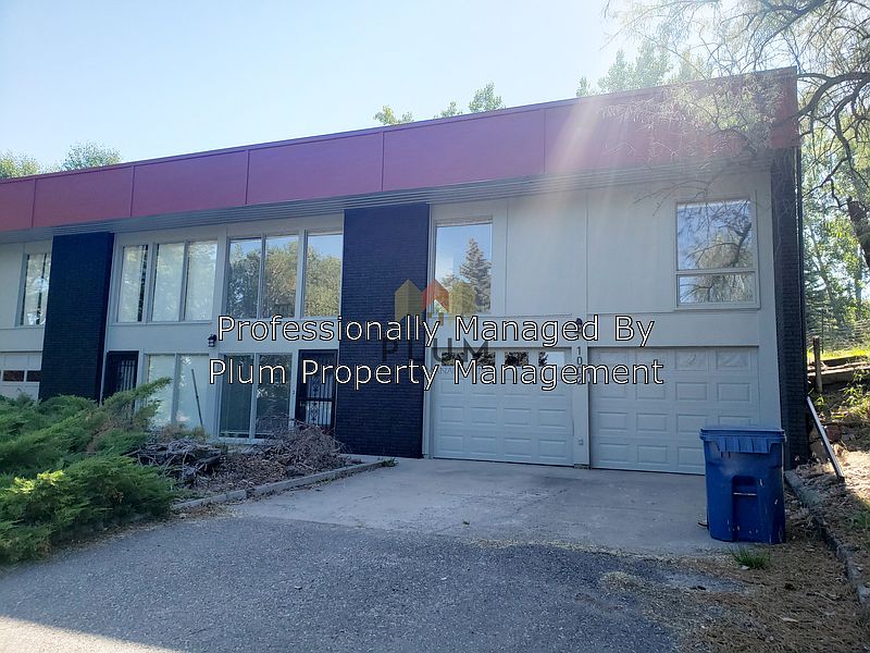 1st image of 1002 Whitaker Dr