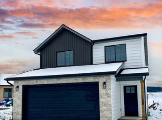 100 Bear Hollow Cir, Thayne, WY 83127