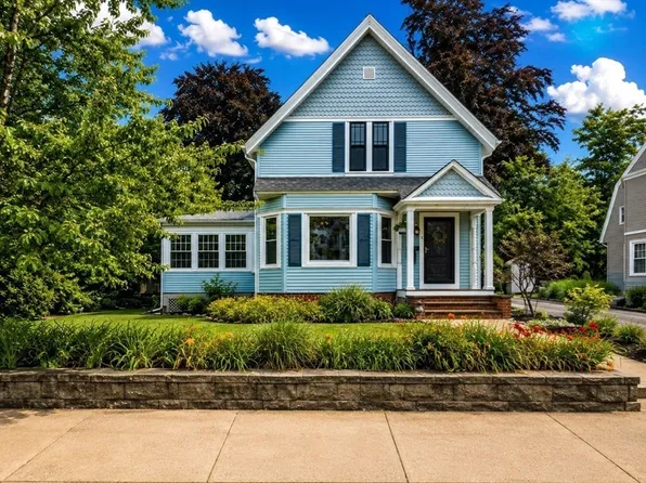 5 Prospect St, Attleboro, MA 02703