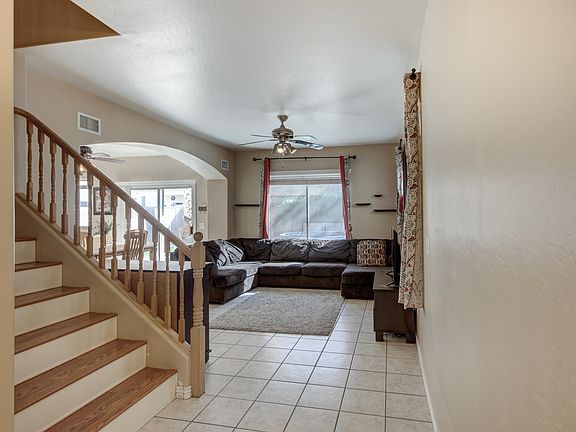 3rd image of 1361 S Pheasant Dr