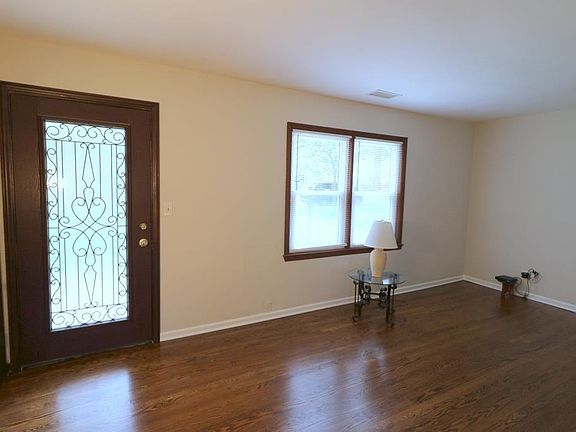2nd image of 3000 W 47th Ter