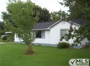 411 Oakdale Ave, Hohenwald, TN 38462