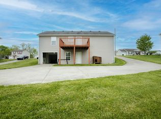 566 Jamie Ridge Dr, Mount Sterling, KY 40353