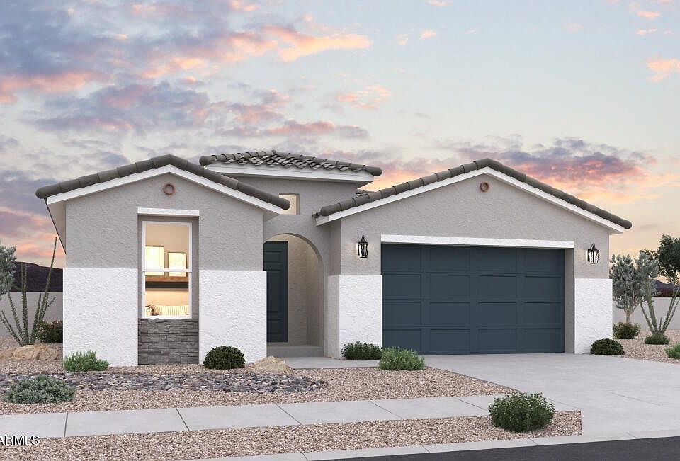 1st image of 17523 W SOUTHGATE Avenue