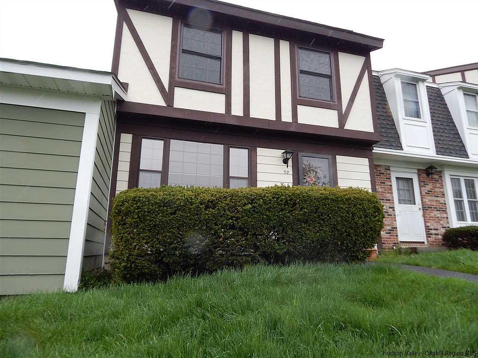 1st image of 90 Sunny Brook Cir