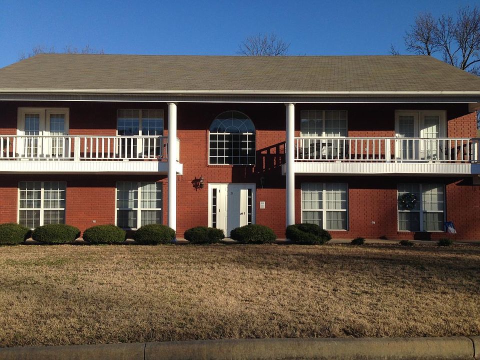 1st image of 9 S Joplin Loop APT D