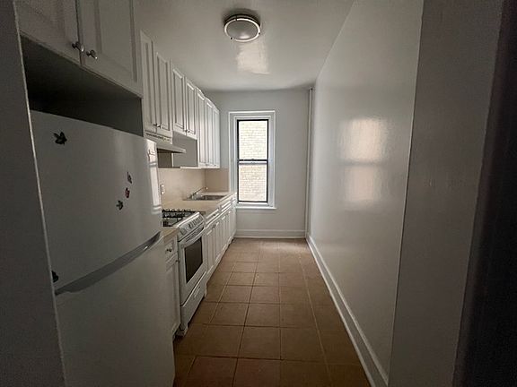2nd image of 1440 Ocean Pkwy APT 5H