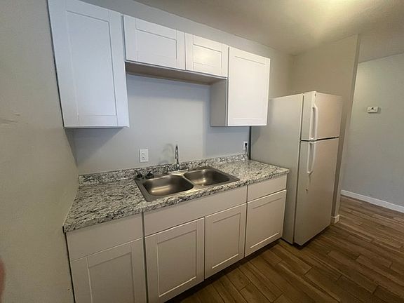 3rd image of 2758 E Wier Ave APT 2