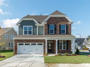 102 Silverhawk Ln, Durham, NC 27703