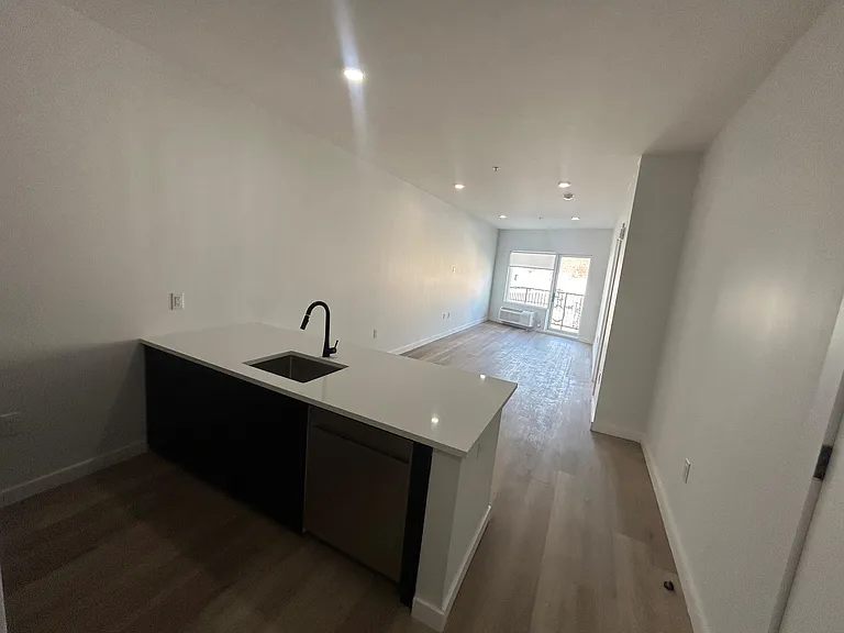 6 Madison St #VAR1 — Photo 20