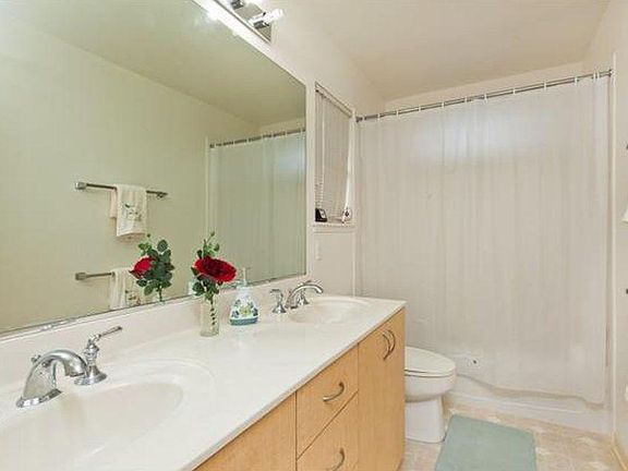 Master's Bathroom