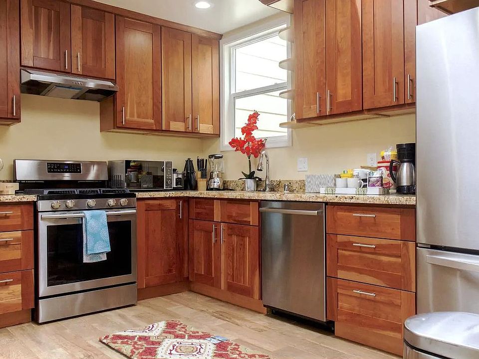 1st image of 43 W Cavour St