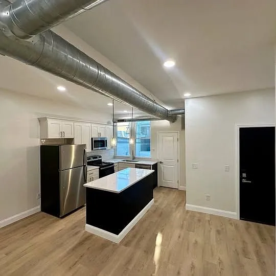 4631 Montgomery Rd — Photo 5