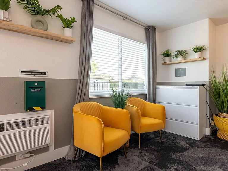 Summerhill Place Apartments — Photo 24