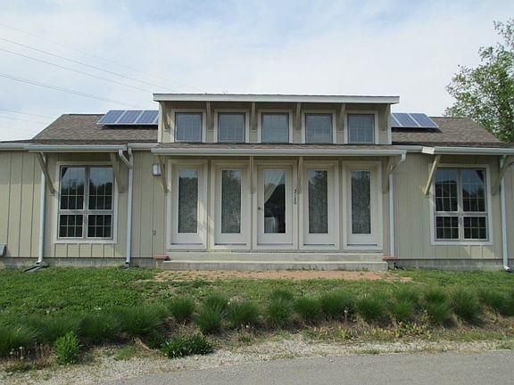 3rd image of 2120 S Susie St