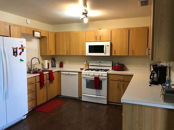 2nd image of 1421 Meadowbrook Ave