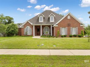 225 Royal Ln, Fairhope, AL 36532