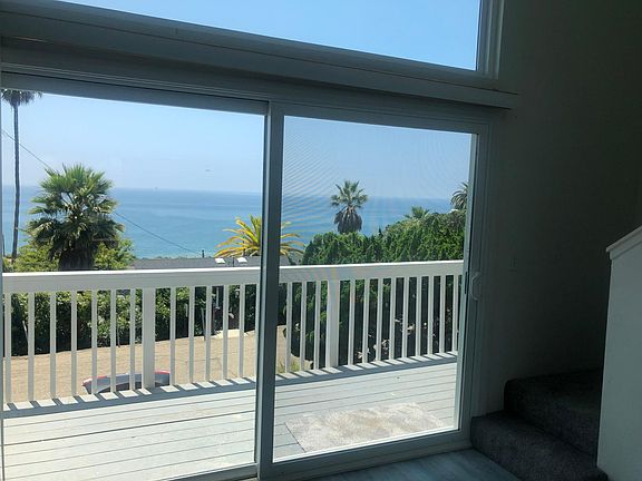 2nd image of 2526 Banner Ave