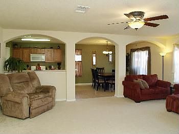4th image of 804 Encinita Dr