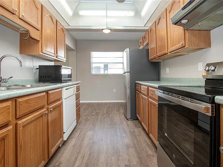 802 Buttonwood Dr — Photo 21