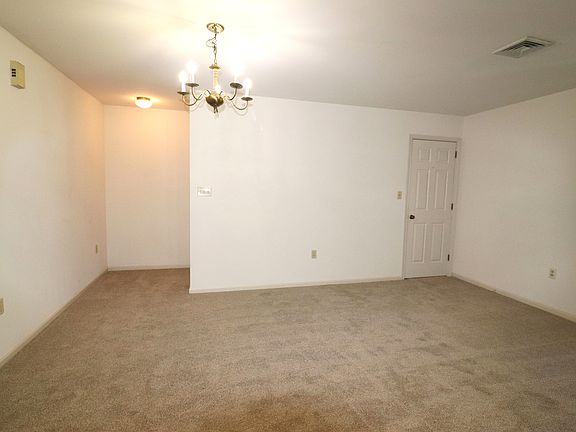 4th image of 30 Bethany Rd APT F