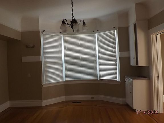 5th image of 624 Louisiana St
