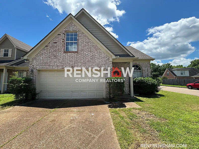 3 bed, 2.5 bath, 1738 sqft, $1,595 — Photo 2