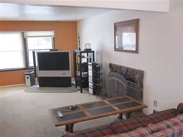1st image of 2180 Amity Ln