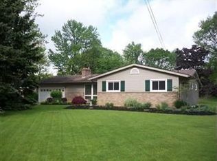 5590 Columbia Rd, North Olmsted, OH 44070