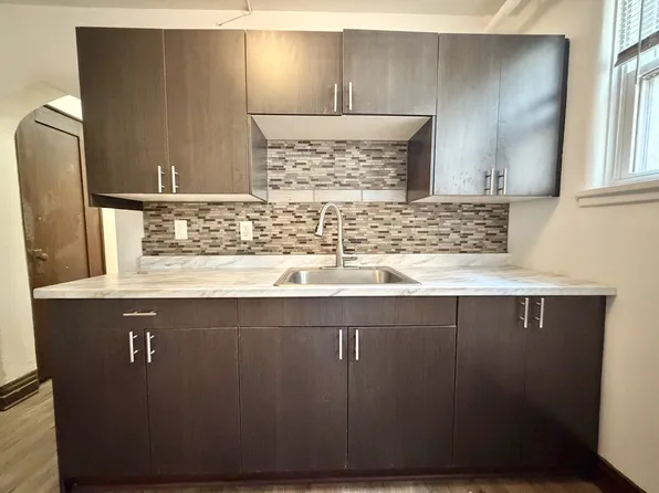 747 Williamson Street - BW, 747 Williamson St, Madison, WI 53703