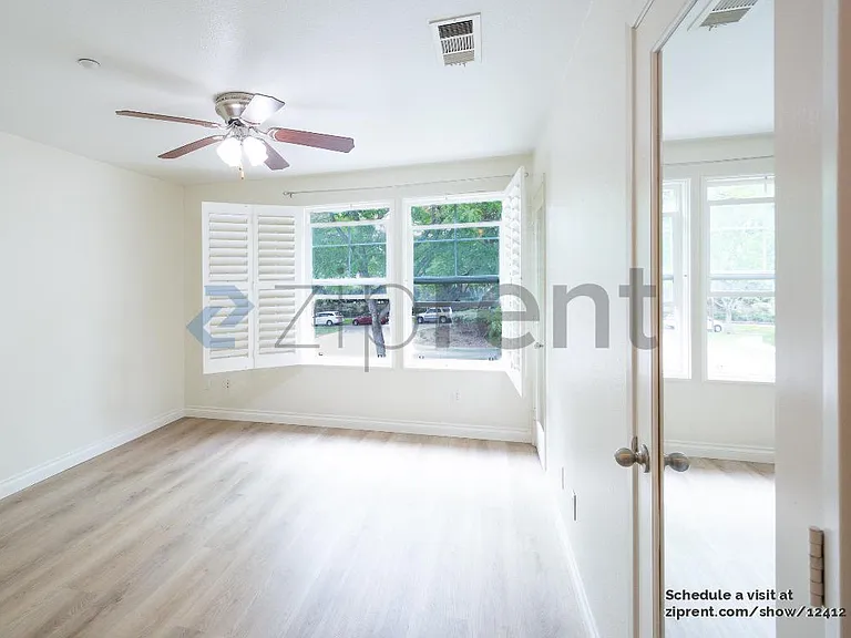16935 Laurel Hill Ln #181 — Photo 24