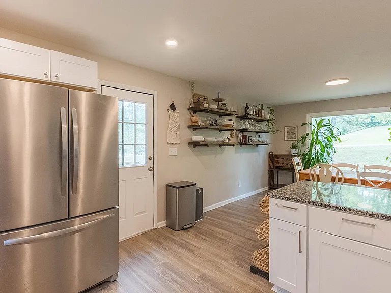 210 Elliott Ct — Photo 10