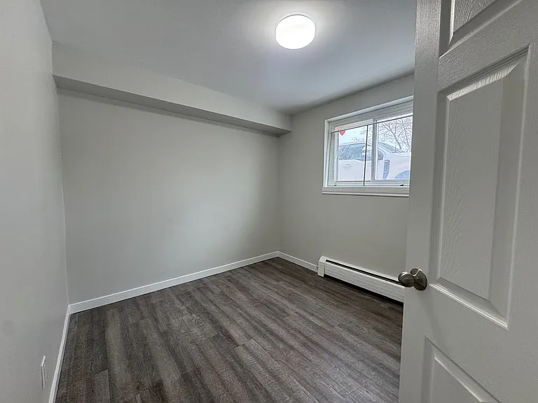 247 Durand St #13 — Photo 9