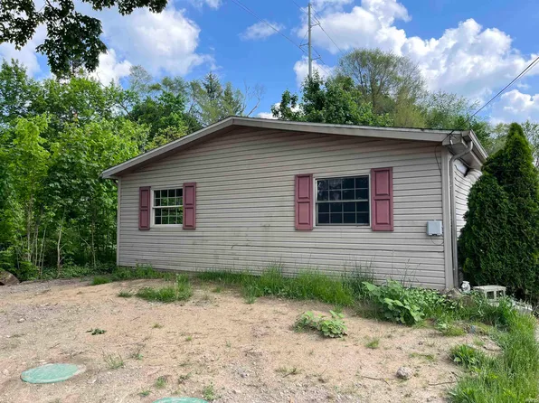 26194 Edison Rd, South Bend, IN 46628