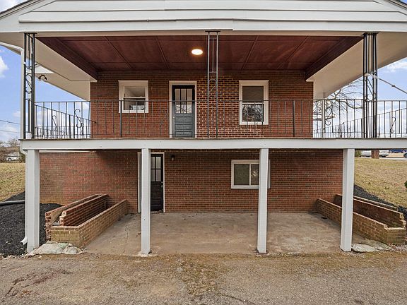 4th image of 1723 Michael St NW