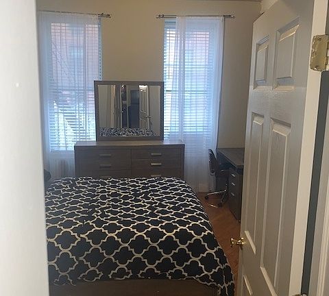 5th image of 9 Stanton St #3A29