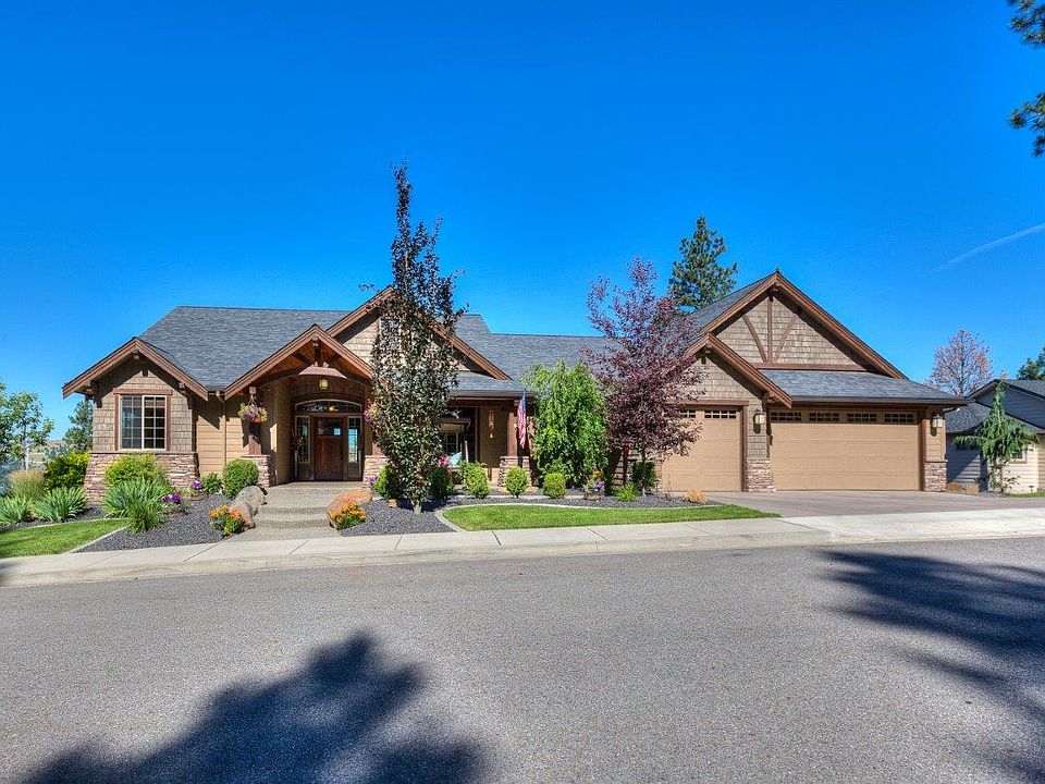 1st image of 125 N Bella Lago Ln