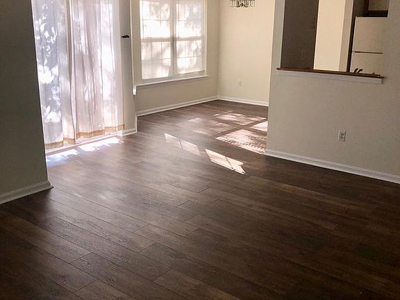 2nd image of 1209 Liberty Sq Unit 11