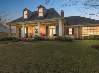 211 Farmington Dr, Lafayette, LA 70503
