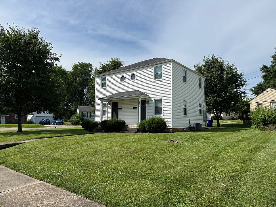 1201-1211 Colonial Dr