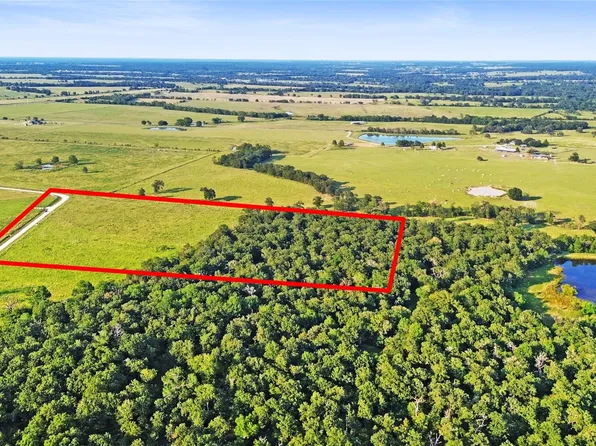 727 Buckhorn Creek Dr, Crockett, TX 75835