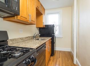 136-138 Highland Ave #7, Somerville, MA 02143